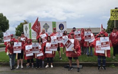 Women daycare workers on strike for full-time hours at Munro Academy