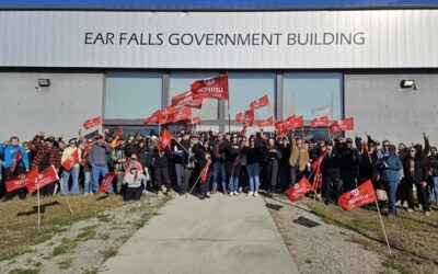 Community of Ear Falls, Ontario rallies to support forestry jobs